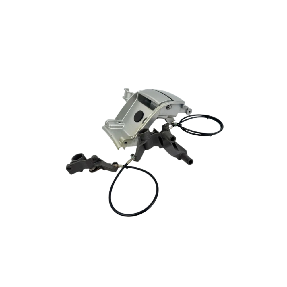 2007 Honda 135 HP 4 Stroke Outboard Front Cowling Latch Bracket 40154-ZY6-000ZA OEM